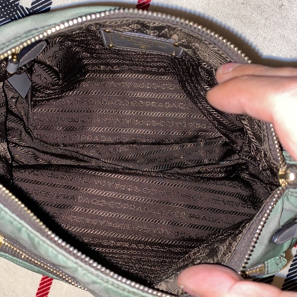 Prada Tessuto utility,flight bag made in Italy - Picture 6 of 10